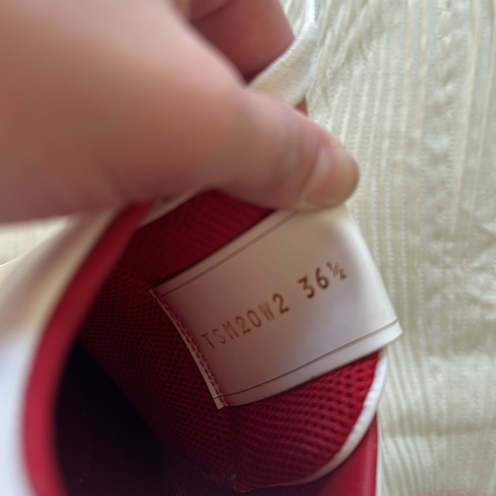 Valentino Women's Red and White Trainers - Picture 7 of 7